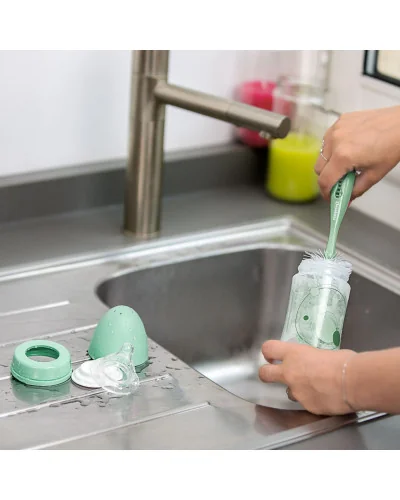 Goupillon vert 2 en 1 pour biberon et tétine Badabulle