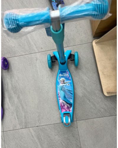 Patinete plegable Disney