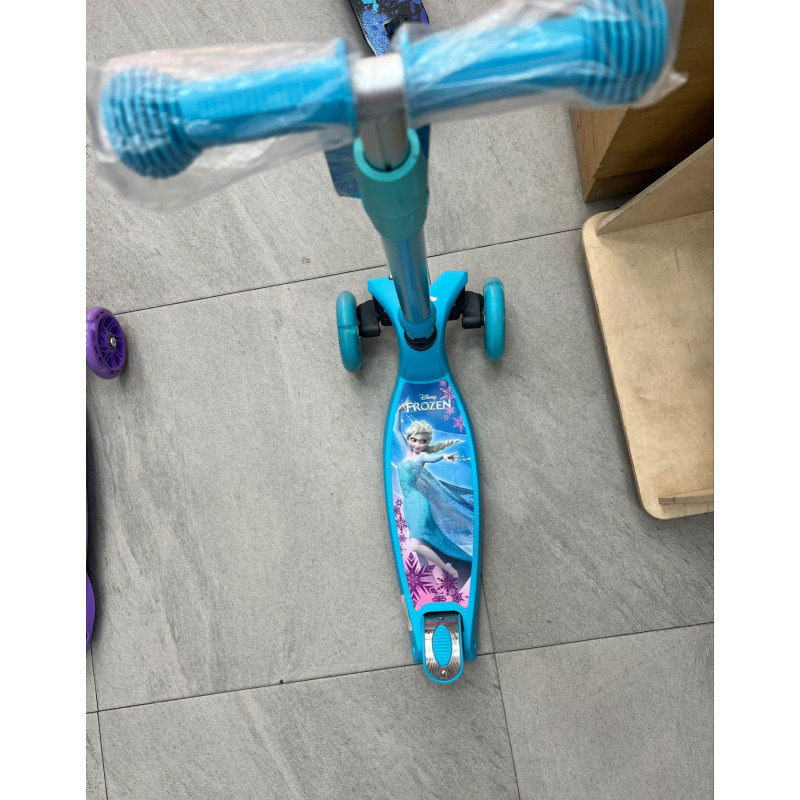 Trottinette Disney Pliable | la maison du bebe