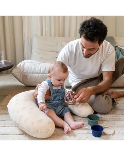 Twisty 2-in-1 pregnancy and nursing pillow Petals Latte Doomoo