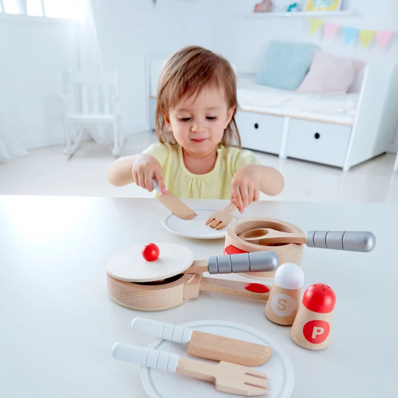 Set d'ustensiles de cuisine en bois pour enfants Hape Set d'ustensiles de cuisine en bois pour enfants Hape